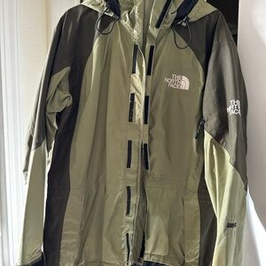 Like new! [vintage] The North Face Summit Series Gore-Tex XCR mountain jacket